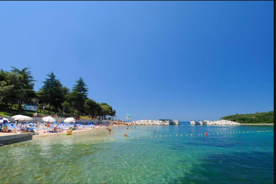 Guesthouse Galeb Vrsar Exterior photo