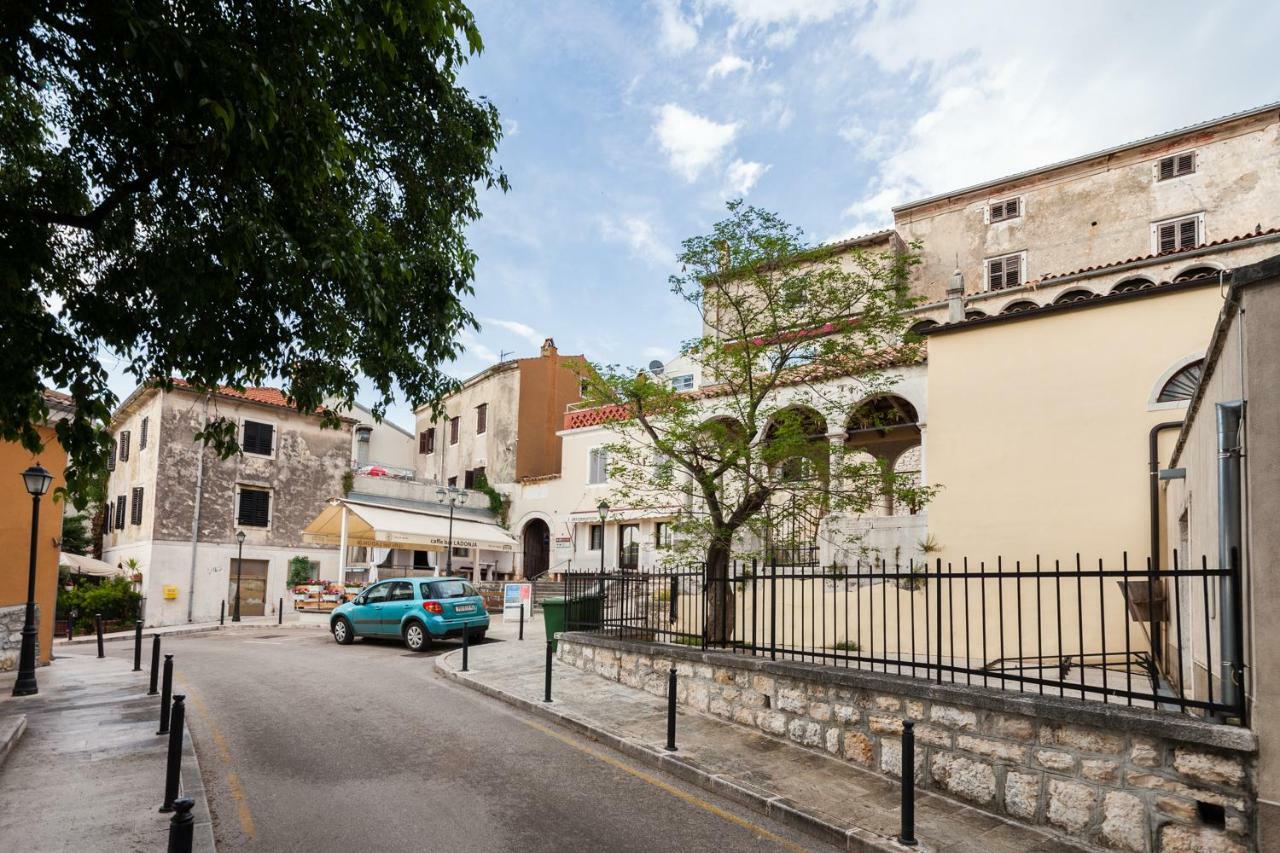 Guesthouse Galeb Vrsar Exterior photo